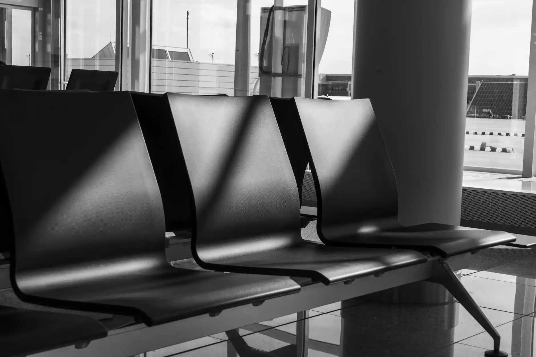How Can A Limousine Service Enhance Airport Transfer Experience